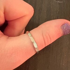 Silver stackable faceted ring - approx. Size 7.5 - very gently used